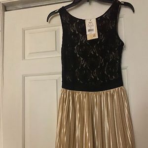 Short lace top dress